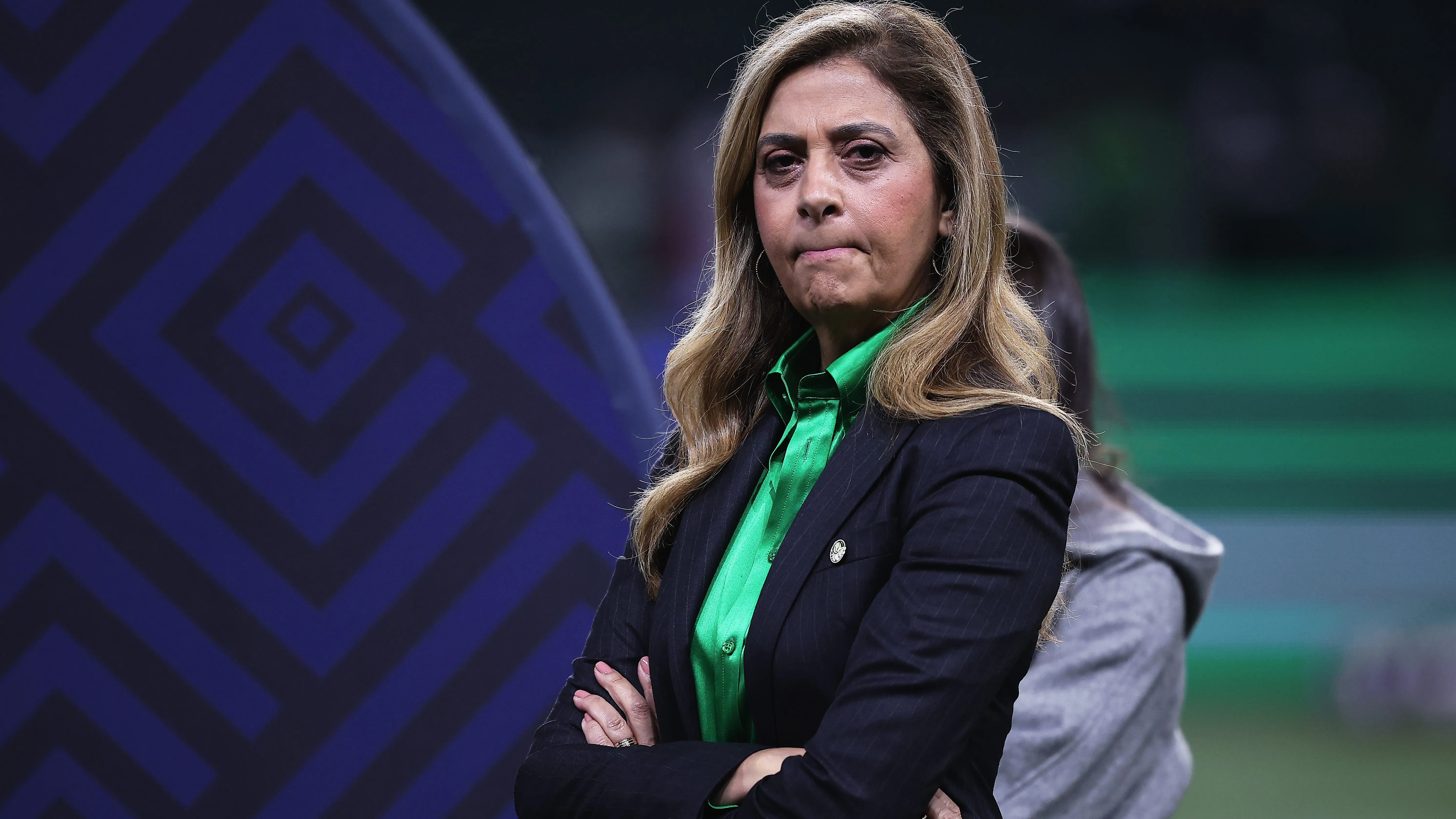 Leila Pereira tem sido enérgica ao posicionar o Verdão nos embates com o clube carioca – Foto: Ettore Chiereguini/AGIF