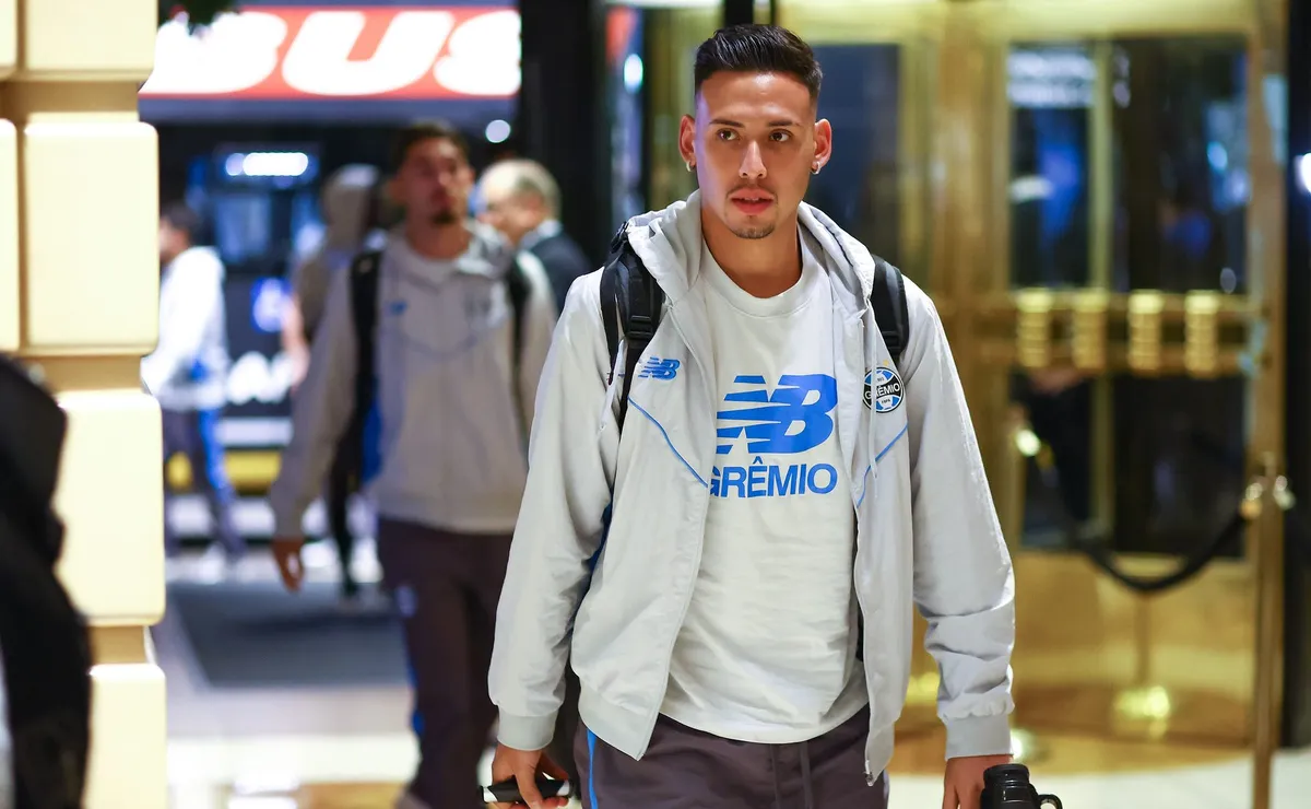Grêmio encara obrigação de vencer na Argentina para aliviar pressão e buscar liderança do grupo