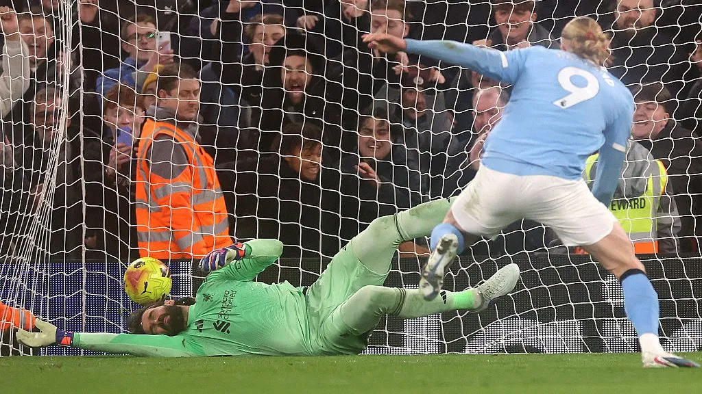 Alisson no Liverpool. Foto: Carl Recine/Getty Images