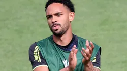 Vitinho tem o futuro incerto - Foto: Daniel Jayo/Getty Images.