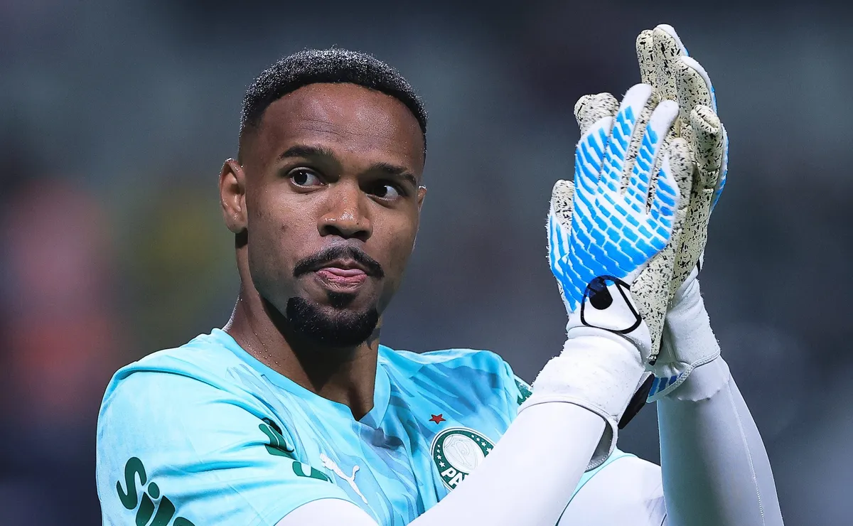 Carlos Miguel admite estar à disposição de Carlo Ancelotti na Seleção Brasileira na Copa do Mundo
