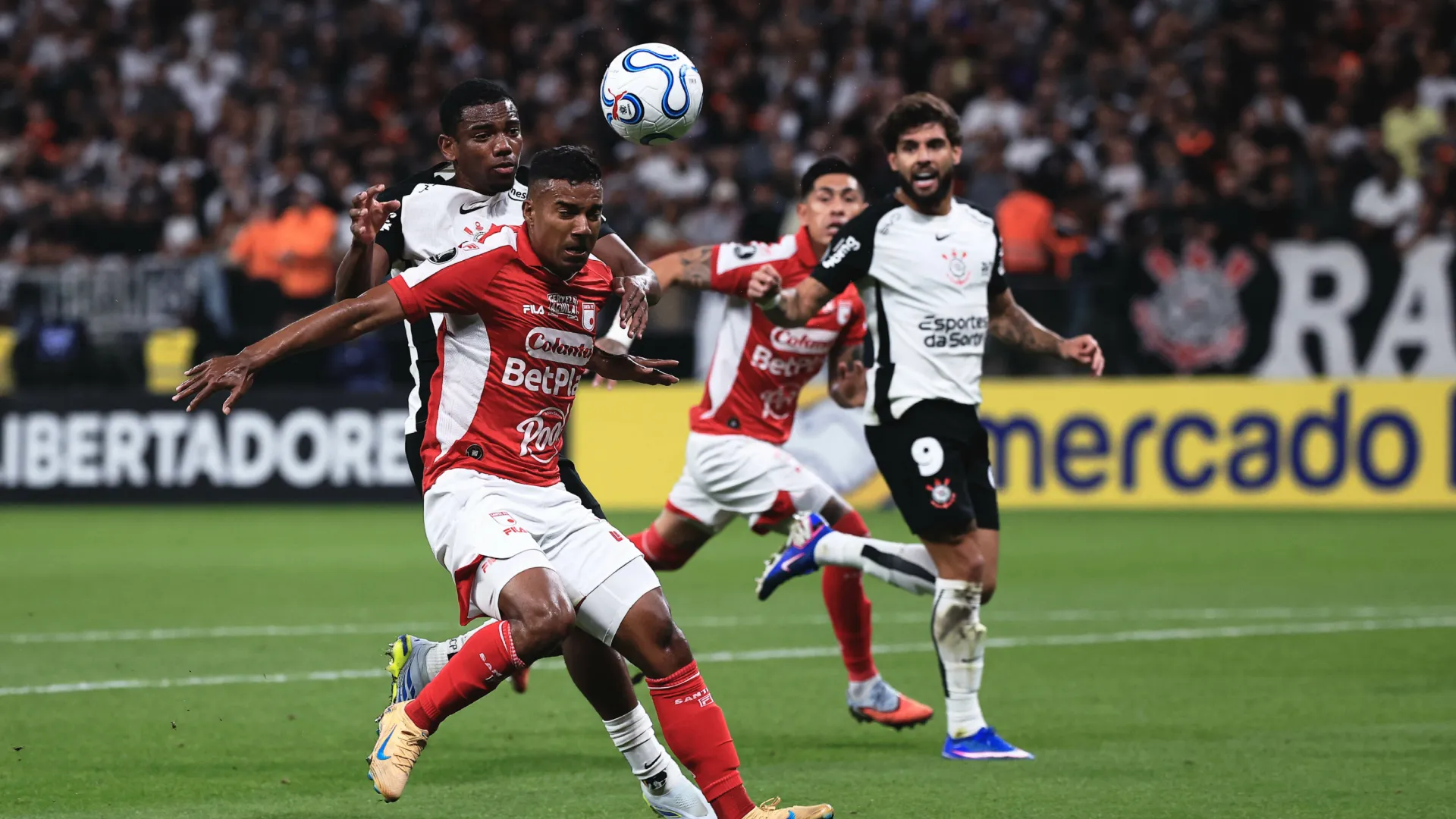 Santa Fé e Corinthians vão se enfrentar nesta quarta-feira (6) – Foto: Ettore Chiereguini/AGIF