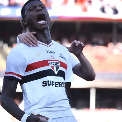 Dorival pede para falar com Arboleda e São Paulo avalia reintegração