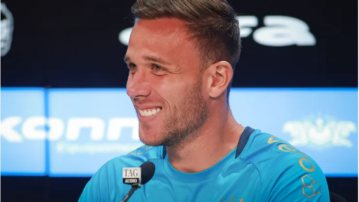 Arthur ainda não tem futuro sacramentado.