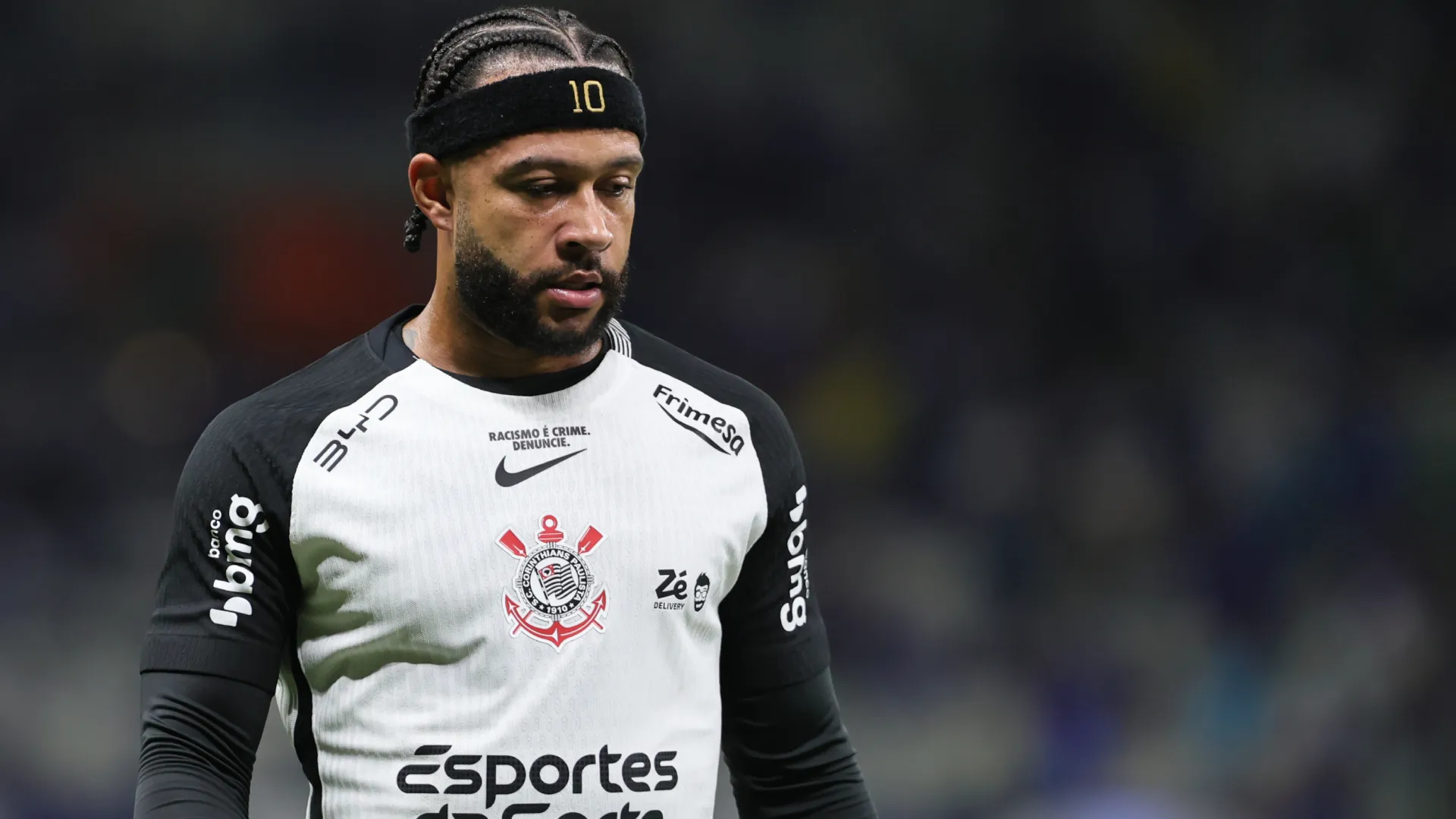 Memphis Depay não está 100% fisicamente -Foto: Gilson Lobo/AGIF
