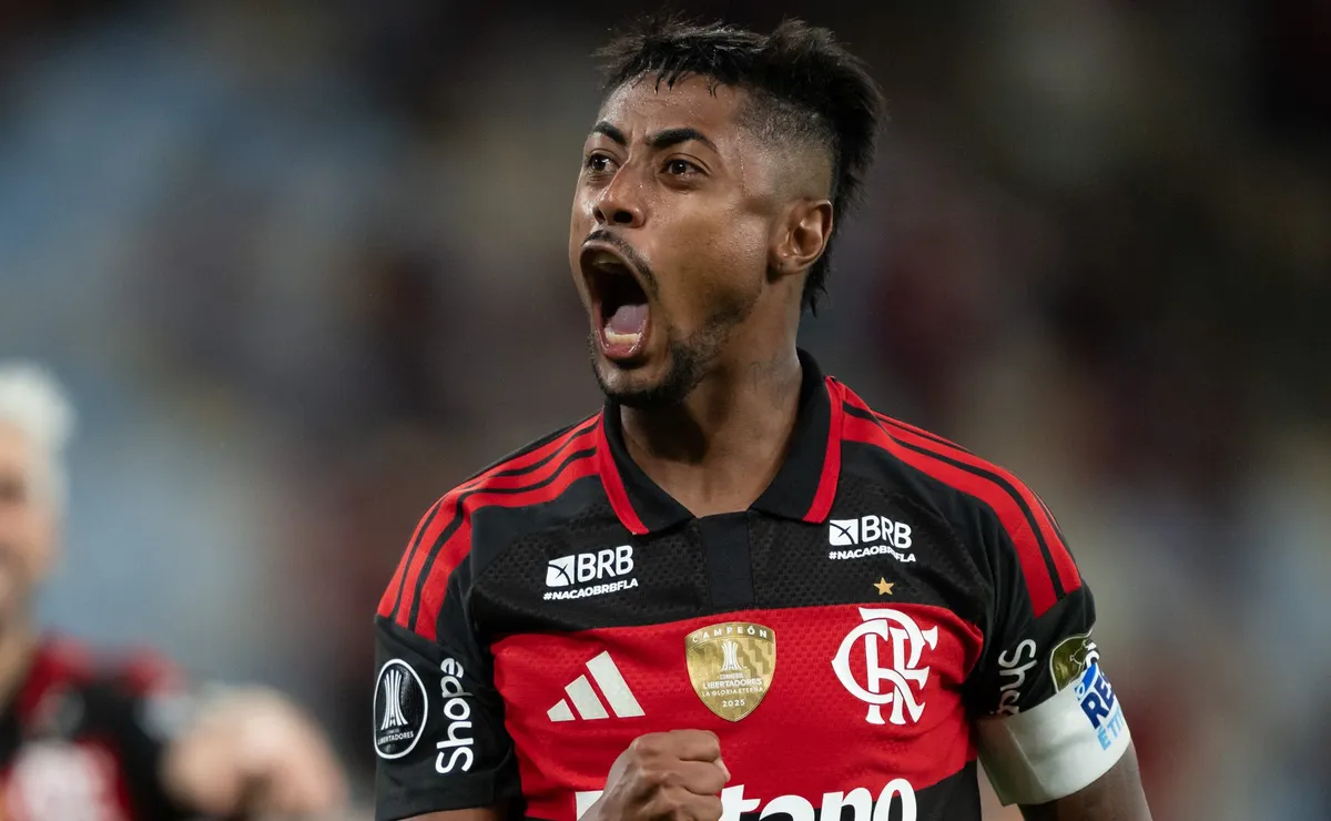 Bruno Henrique disputou nove jogos em um mês após retorno e vira peça constante no Flamengo