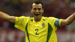 Cafu jogou três finais de Copas do Mundo seguidas e venceu duas (Photo by Stu Forster)