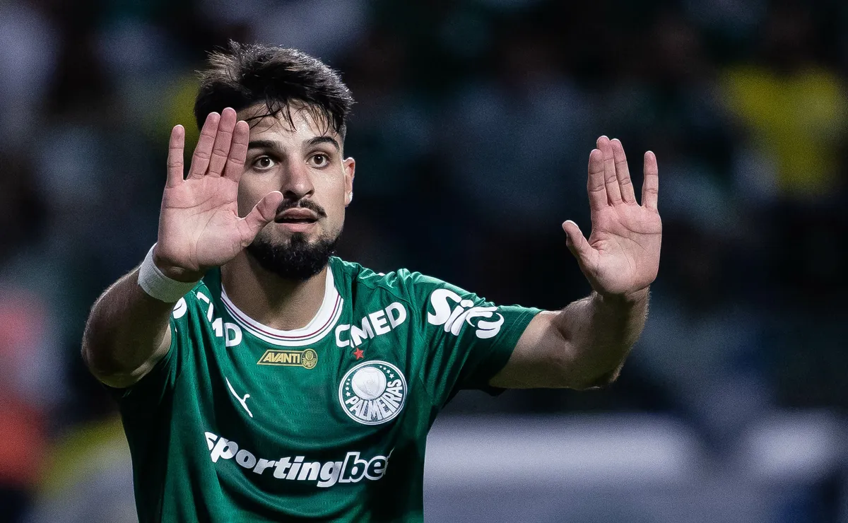 Flaco López inaugura marcador em Sporting Cristal x Palmeiras