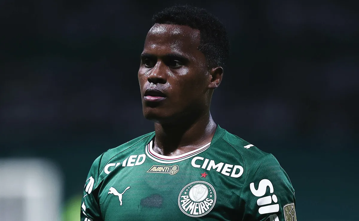 Com show de Arias, Palmeiras bate Sporting Cristal e dorme no topo do Grupo F
