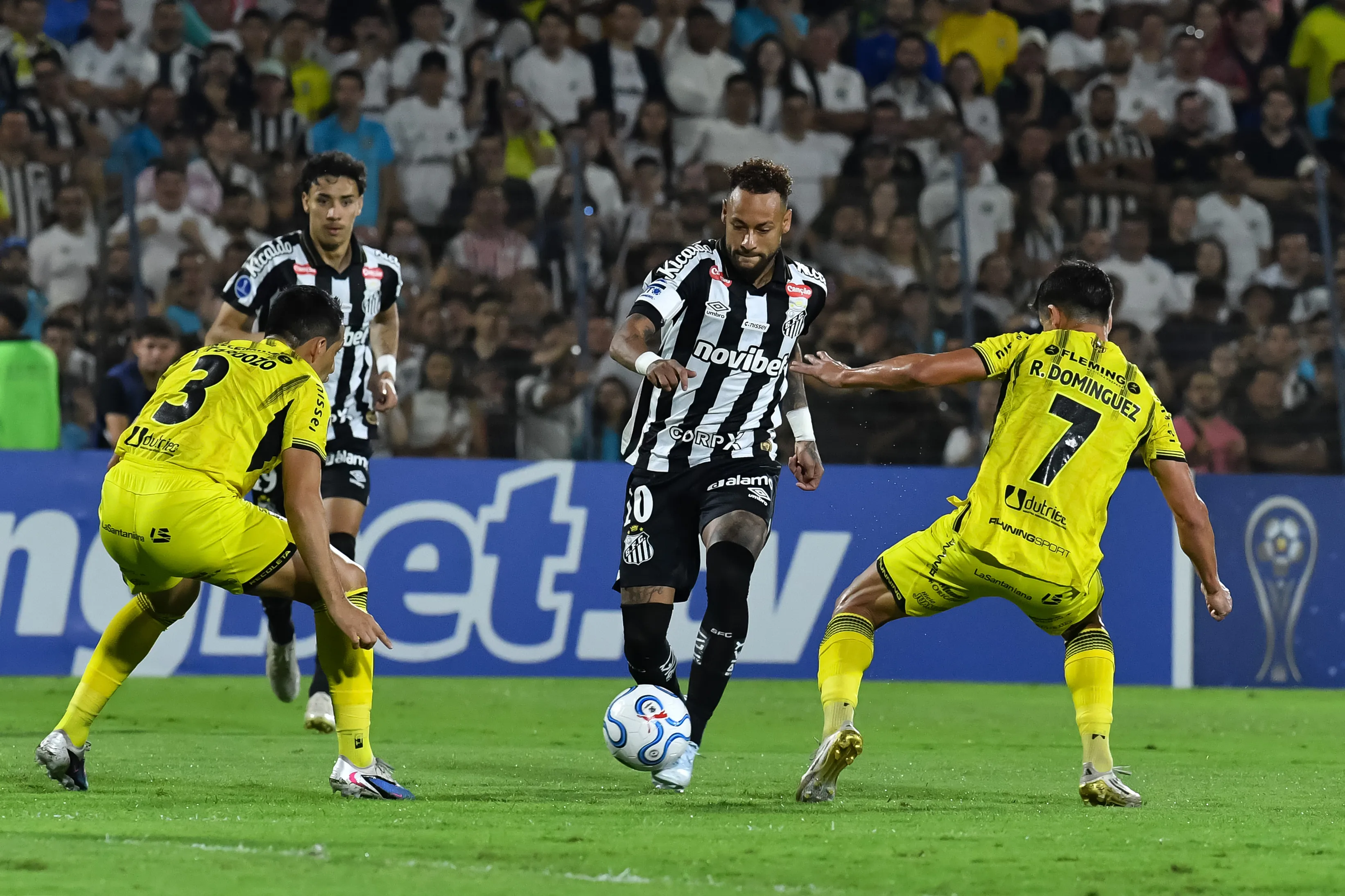 Deportivo Recoleta x Santos. (Photo by Christian Alvarenga/Getty Images)