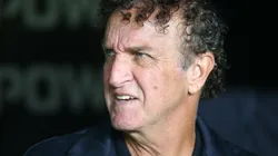 Cuca técnico do Santos durante partida contra o Deportivo Recoleta. Foto: Mauricio De Souza/AGIF