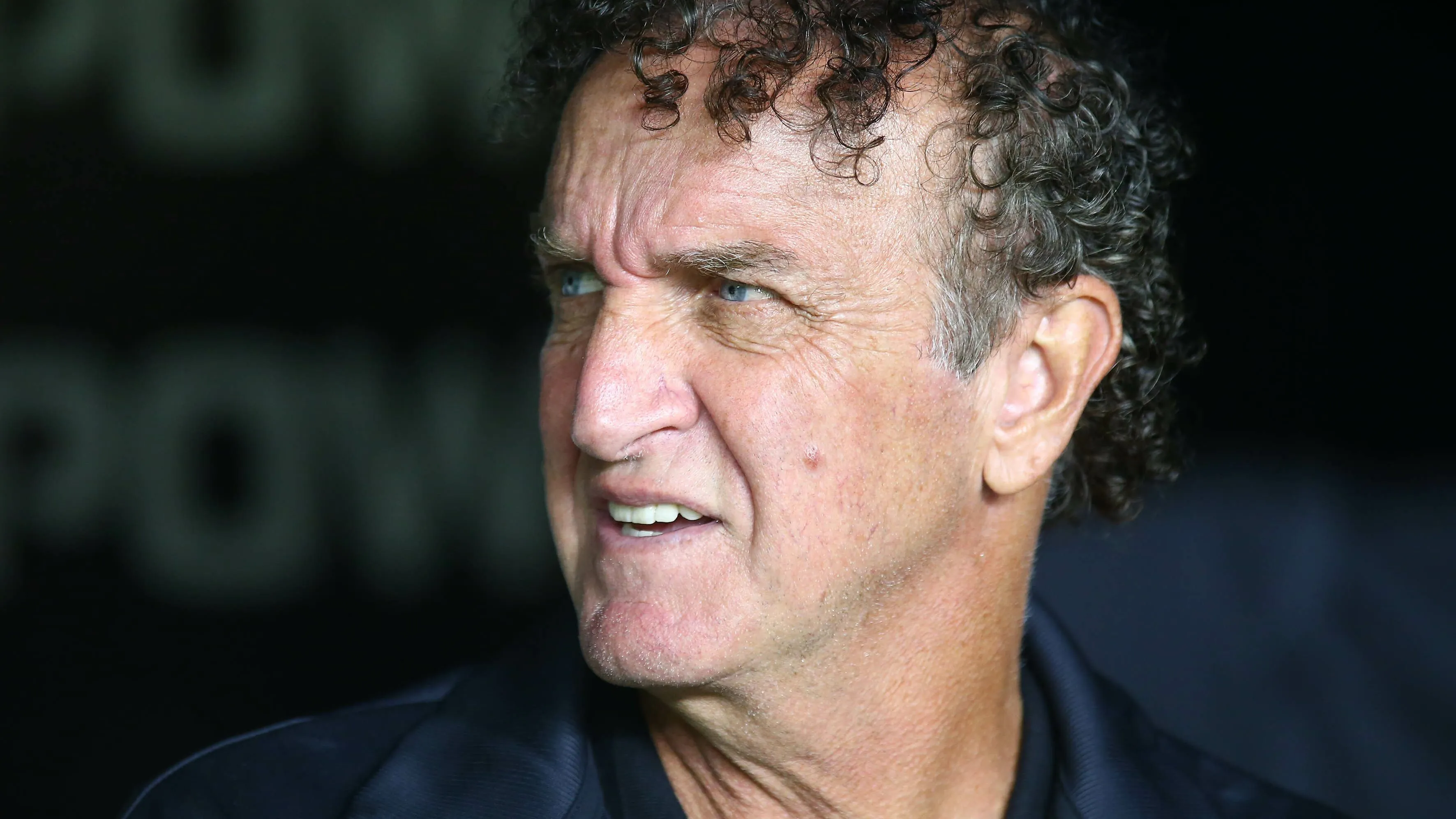 Cuca técnico do Santos durante partida contra o Deportivo Recoleta. Foto: Mauricio De Souza/AGIF