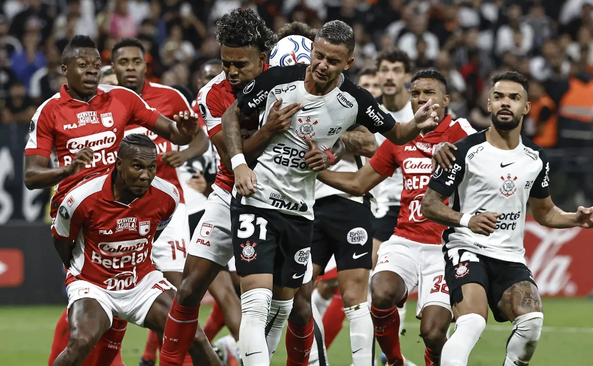 Santa Fe x Corinthians: onde assistir ao vivo, horário e escalações do jogo desta quarta