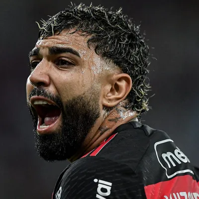 Ex-Flamengo, Gabigol recebe cobrança dura de Cuca no Santos