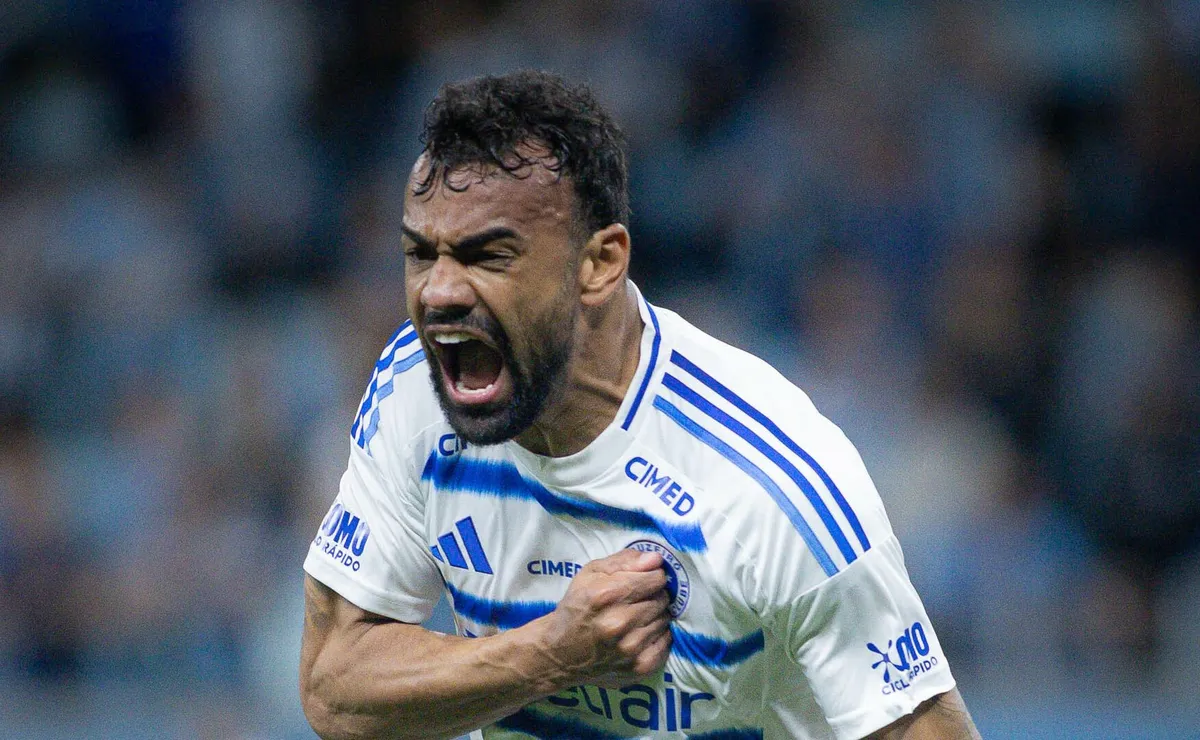 Clubes mexicanos continuam encantados por Fabrício Bruno, zagueiro do Cruzeiro