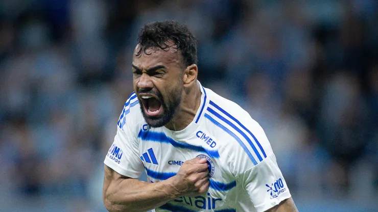 - Fabricio Bruno jogador do Cruzeiro comemora seu gol