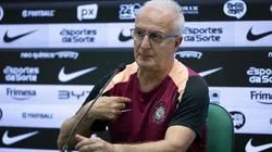 Dorival teve uma abordagem equivocada e Diniz chegou para resolver - Foto: Liamara Polli/AGIF