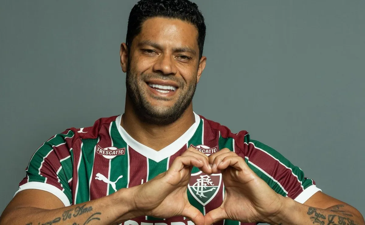 Hulk celebra acerto com o Fluminense e faz promessa para a torcida