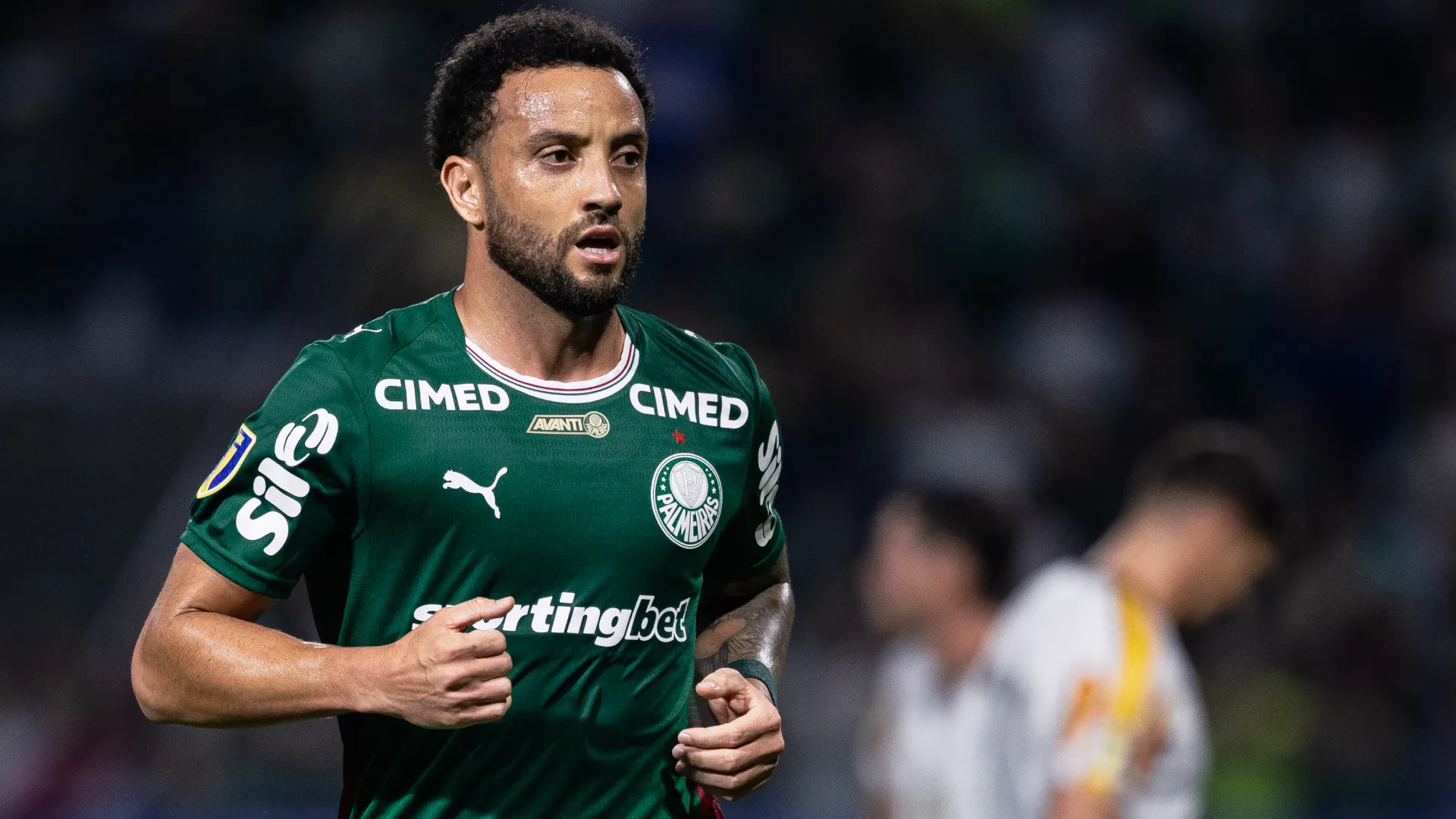 Felipe Anderson em ação pelo Palmeiras – Foto: Ettore Chiereguini/AGIF