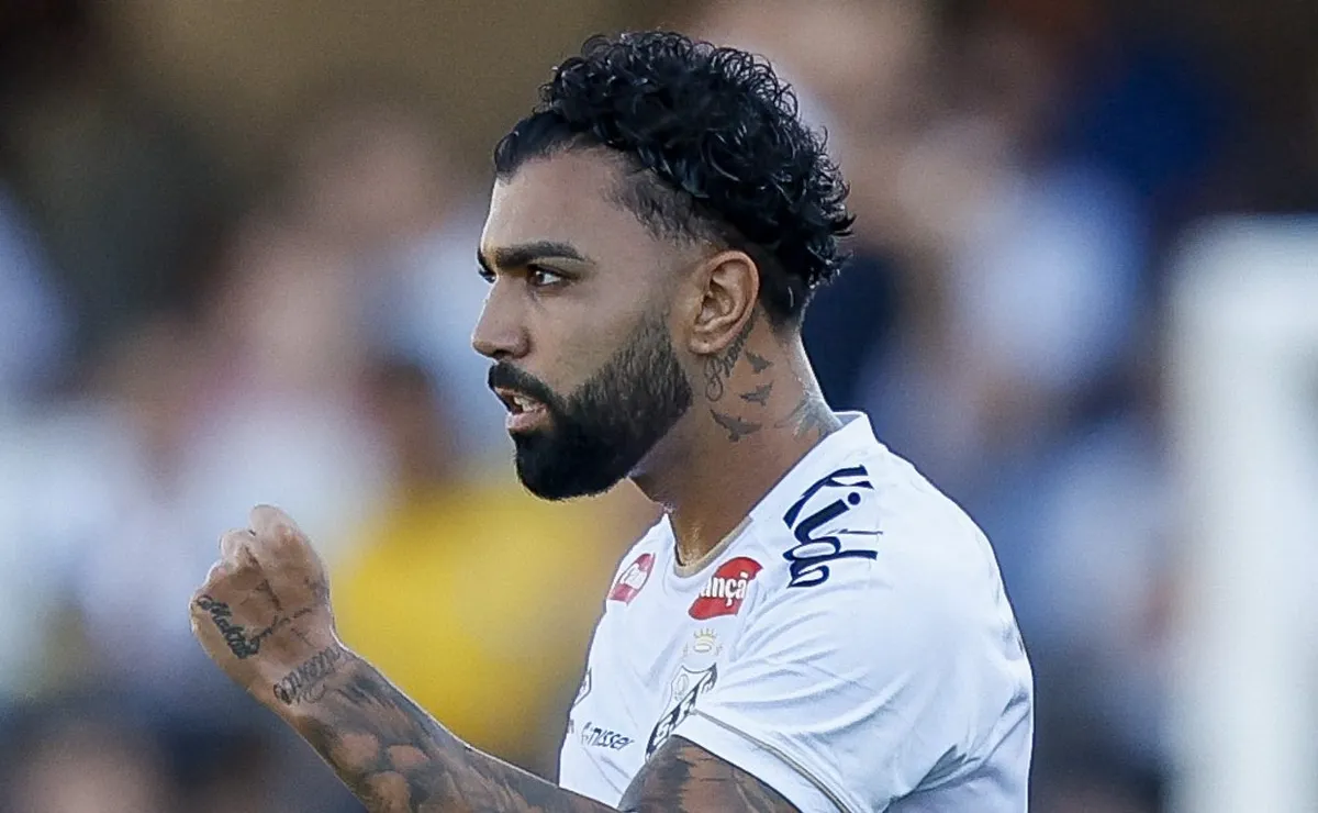 Gabigol se explica após ir direto para o vestiário na Sul-Americana: “Estava com dores abdominais”