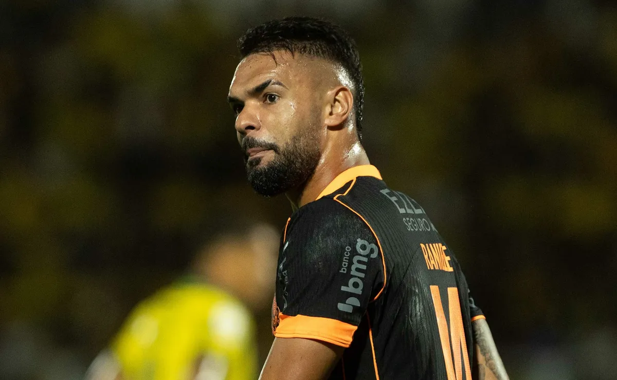 Raniele exalta Diniz antes de Santa Fe x Corinthians e cobra campanha perfeita na Libertadores