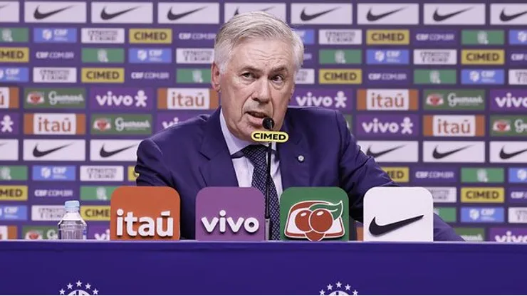 Ancelotti na Seleção Brasileira. Foto: CBF/Flickr