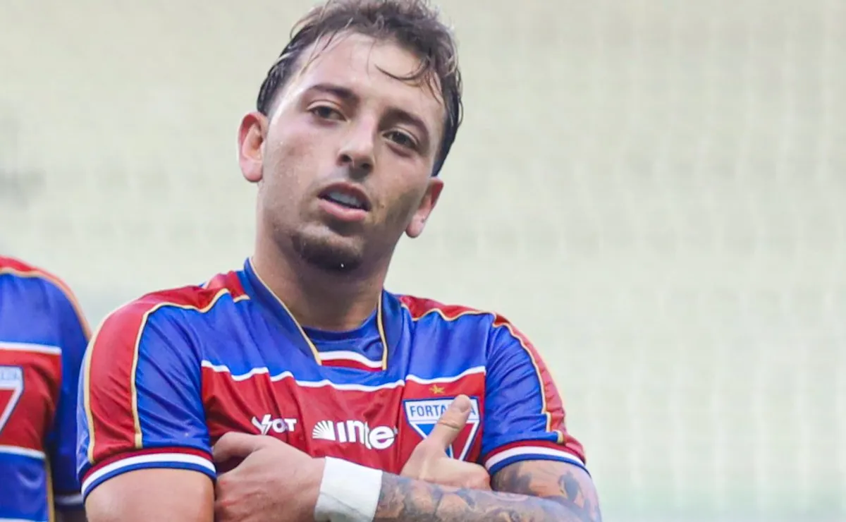 Diniz acompanha situação de Ryan, mas Corinthians não cogita retorno
