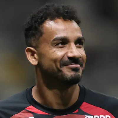 Flamengo ganha força na Seleção de Ancelotti para a Copa do Mundo