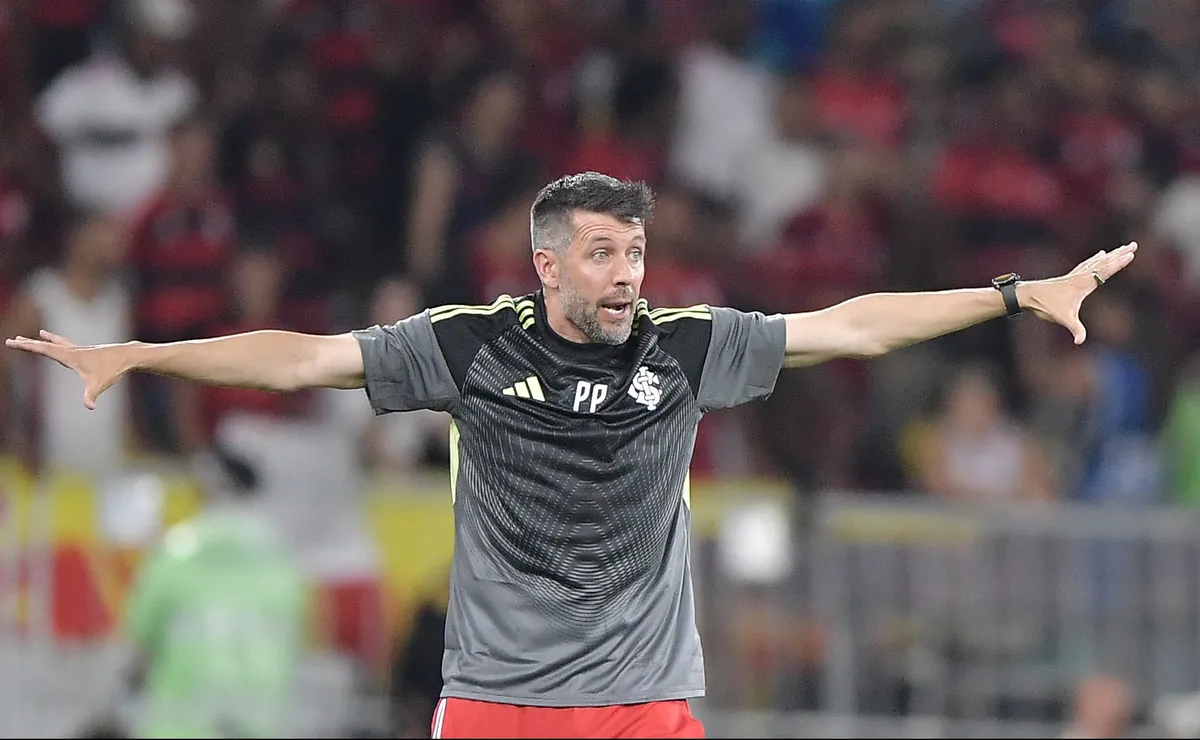 Com mudanças decisivas de Pezzolano, Internacional vira no fim e é campeão da Recopa Gaúcha