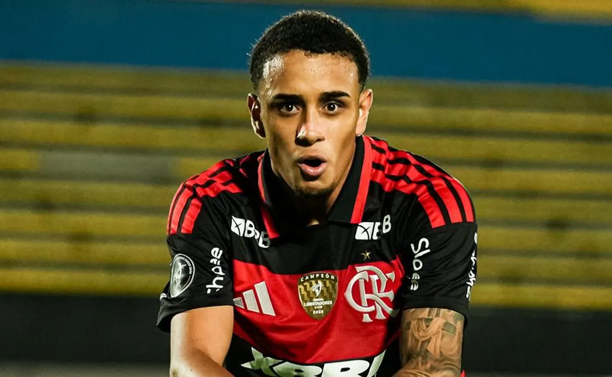 Flamengo trava venda de Ryan Roberto por R$ 58 milhões após impasse com o Athletico-PR