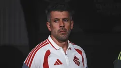 Paulo Pezzolano tecnico do Internacional durante partida contra o Corinthians no estadio Arena Corinthians pelo campeonato Brasileiro A 2026.