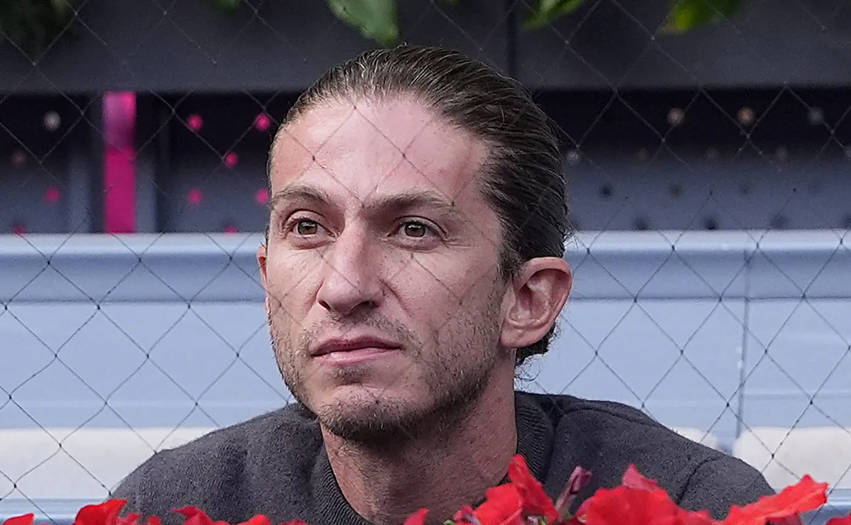 Empresário de Filipe Luís faz jogada nos bastidores para colocar treinador ex-Flamengo em novo trabalho