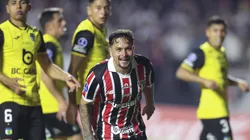 Artur durante seu gol no jogo do primeiro turno