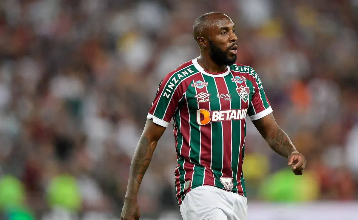 Manoel move ação contra o Fluminense e cobra R$ 11 milhões após problema no joelho