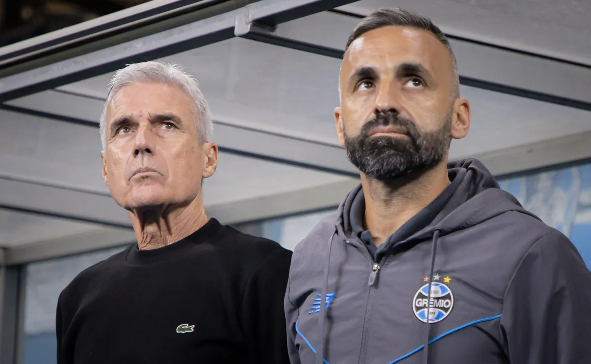Vítor Severino: o auxiliar que virou peça importante no comando do Grêmio em momentos decisivos