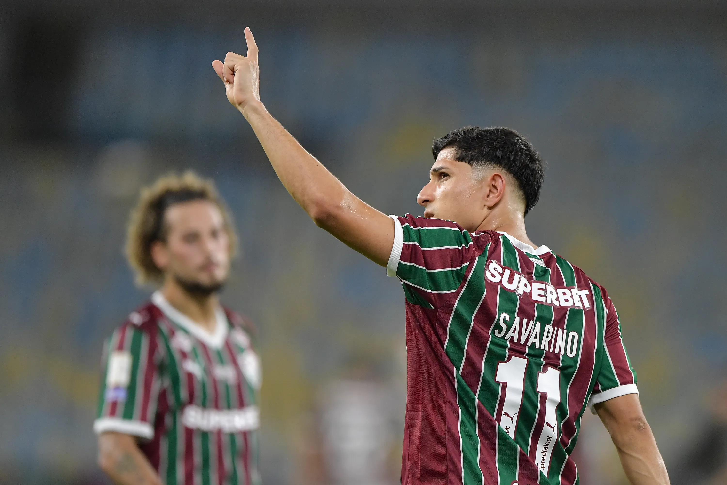 RJ – RIO DE JANEIRO – 26/04/2026 – BRASILEIRO A 2026, FLUMINENSE X CHAPECOENSE – Savarino jogador do Fluminense comemora seu gol durante partida contra o Chapecoense no estadio Maracana pelo campeonato Brasileiro A 2026. Foto: Thiago Ribeiro/AGIF