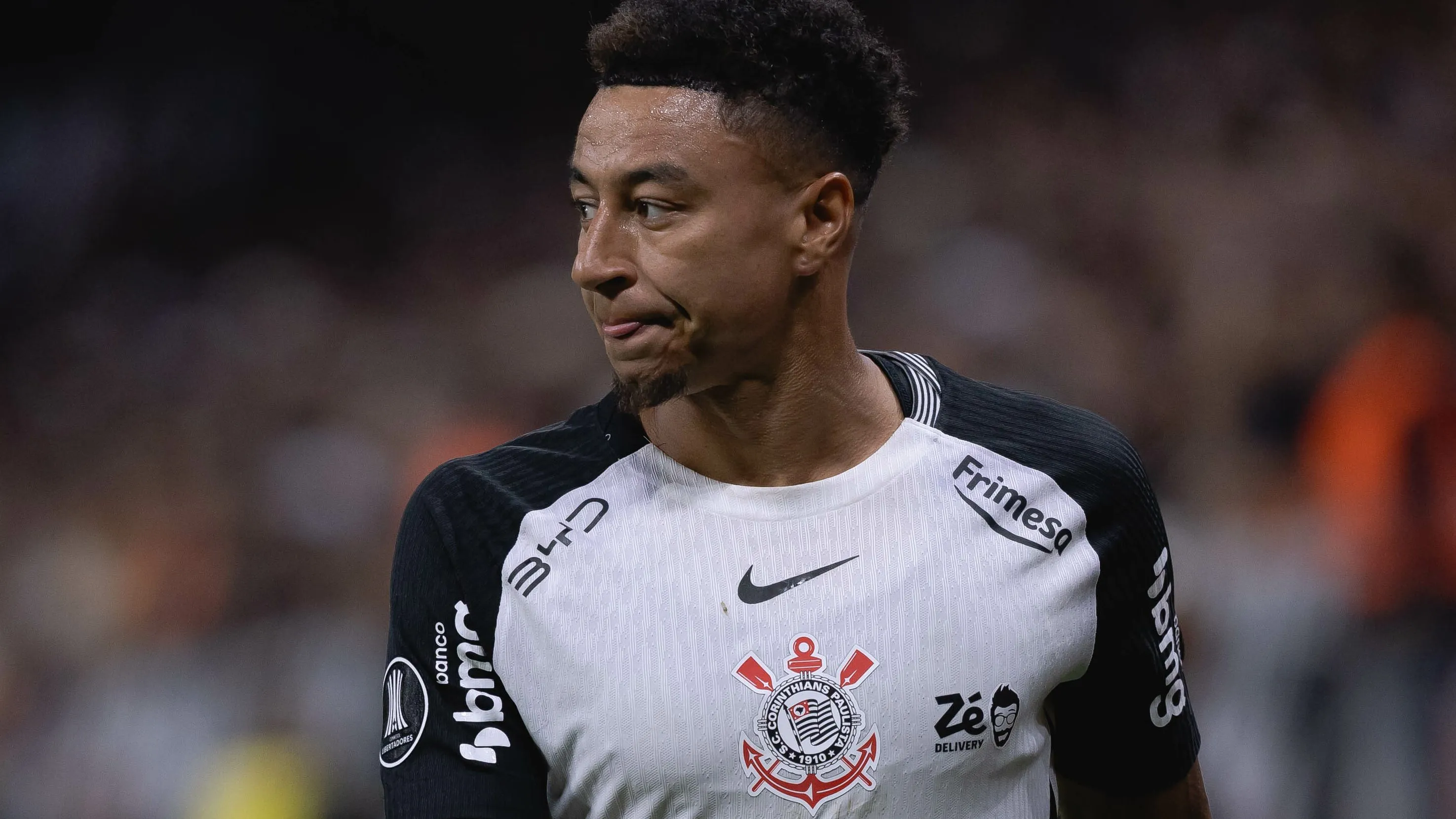 Lingard impressionou Diniz positivamente – Foto: Ettore Chiereguini/AGIF