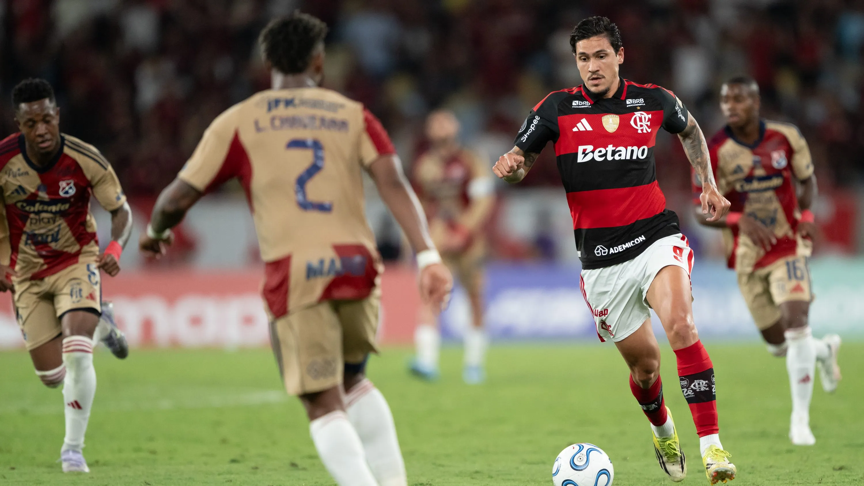 Flamengo goleou o Medellín no Maracanã - Foto: Jorge Rodrigues/AGIF.
