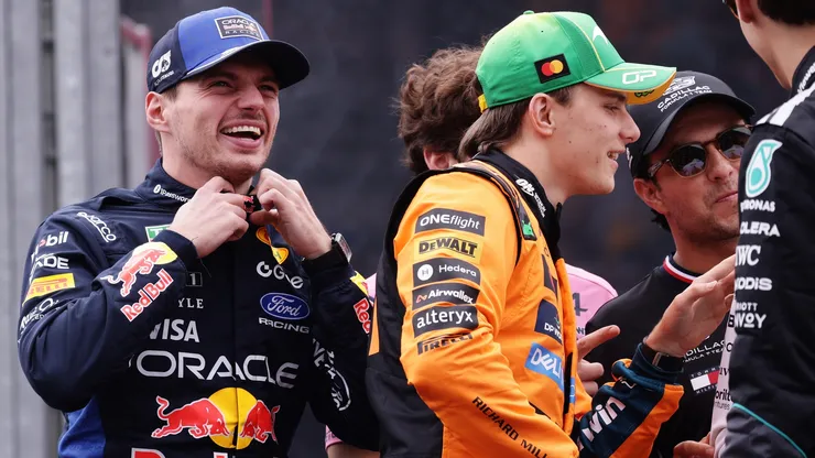 Max Verstappen (E) cogita aposentadoria da F1 e Piastri (D) pode ser o substituto