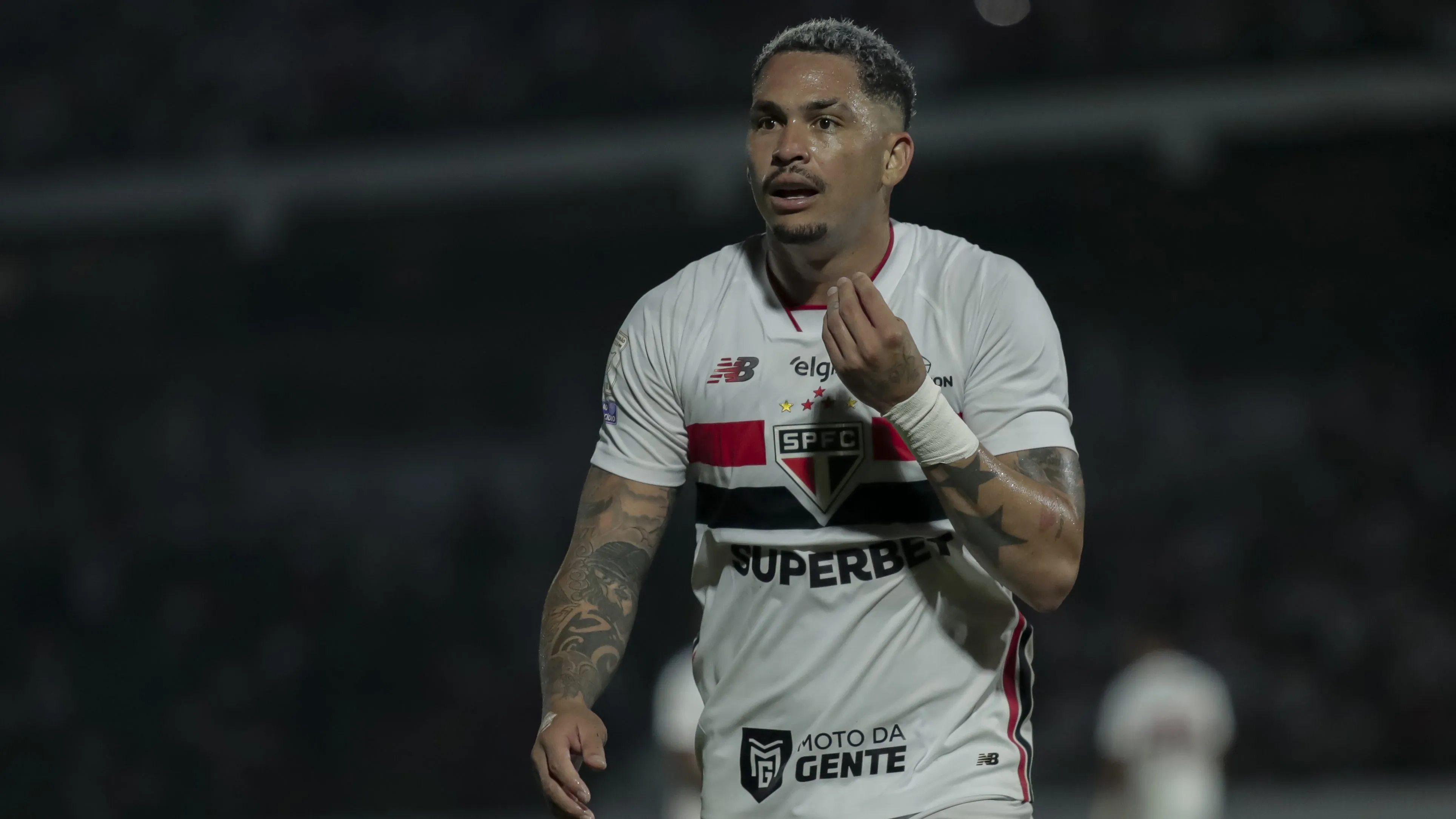 Luciano jogador do Sao Paulo durante partida contra o Mirassol no estadio Brinco de Ouro pelo campeonato Brasileiro A 2026. Foto: Marco Miatelo/AGIF