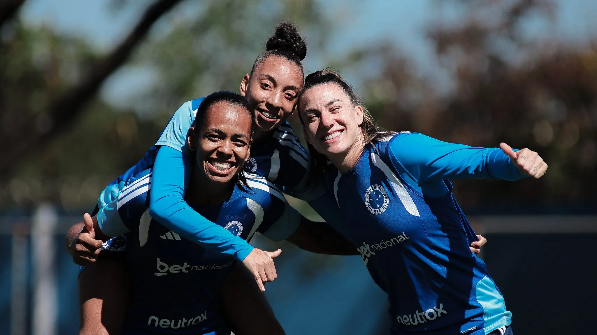 Time feminino do Cruzeiro em treino na Toca da Raposa I