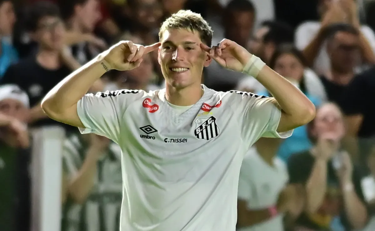 Santos soma 64% de aproveitamento quando Rollheiser participa dos gols