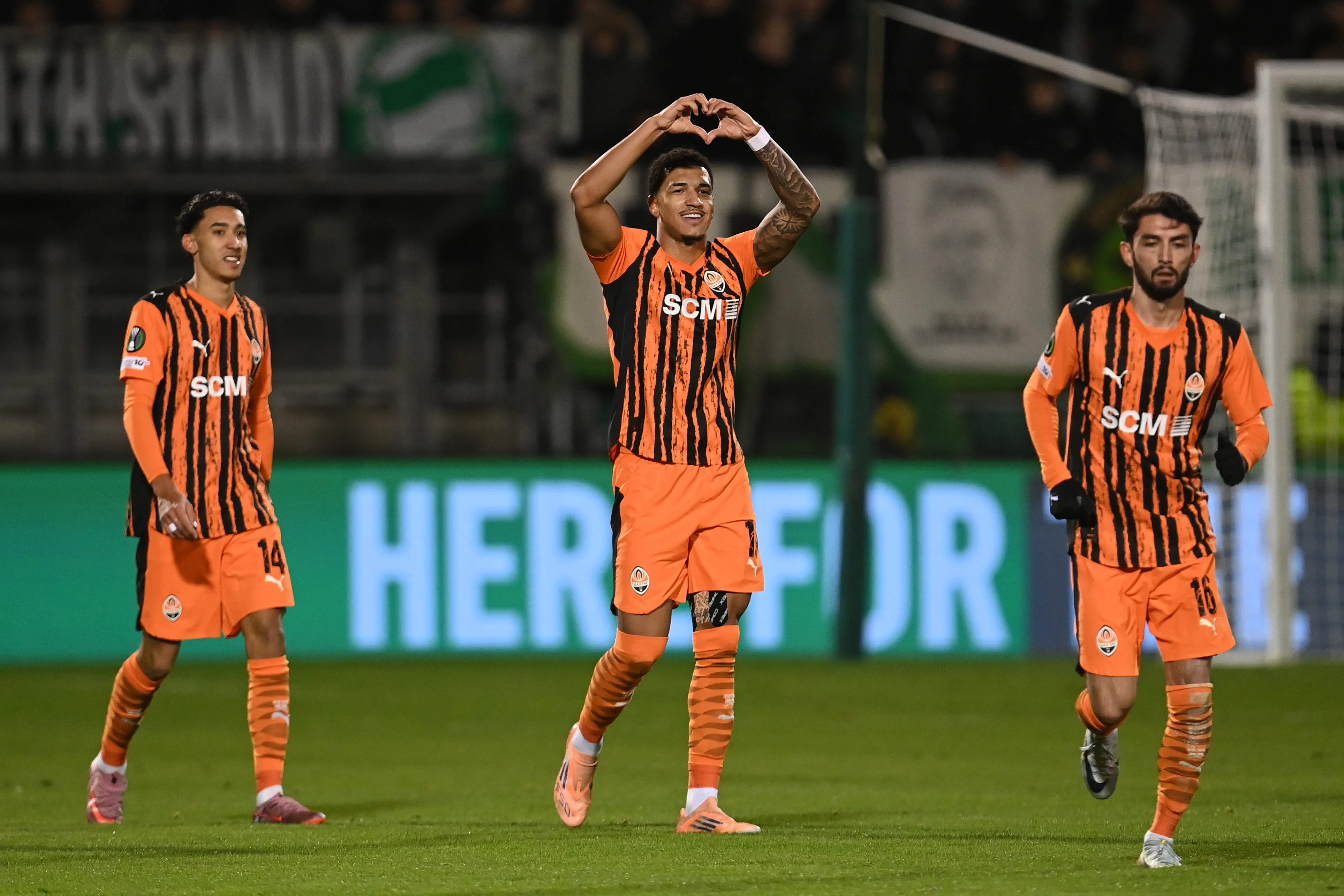 Kauã Elias, atacante do Shakhtar Donetsk – Foto: Charles McQuillan/Getty Images