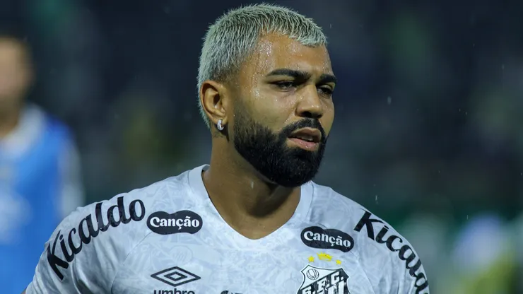 Gabigol soma nove gols e 14 contribuições para bolas nas rede do Santos em 20 jogos na atual temporada