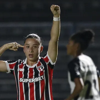 São Paulo conquista primeira vitória no Paulistão Feminino
