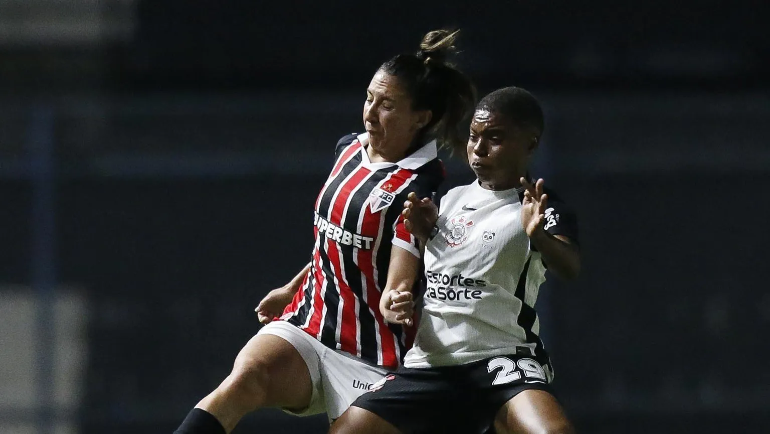 Jogadoras do Corinthians e São Paulo pelo Paulistão F