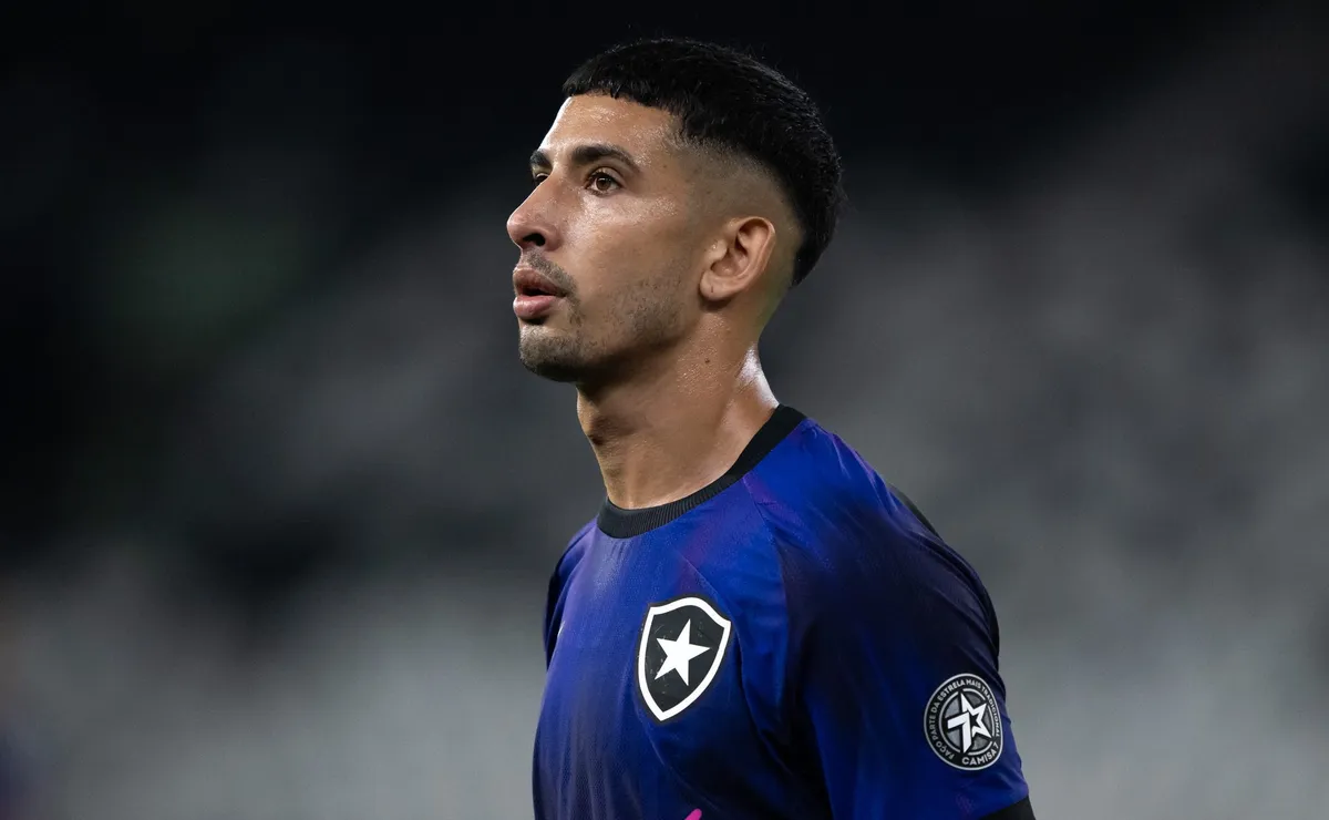 Botafogo sofre novo transfer ban na Fifa por Santi Rodríguez e pedirá reconsideração