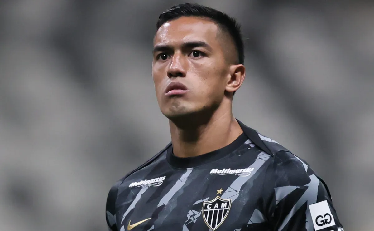 Cuello puxa a fila dos possíveis quatro reforços para Atlético X Botafogo