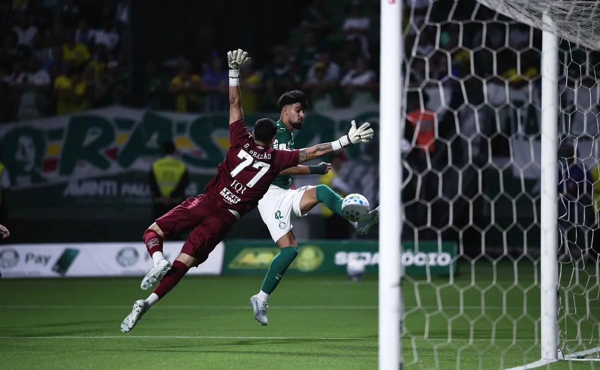 Santos vê padrão se repetir em empates e aumenta pressão interna