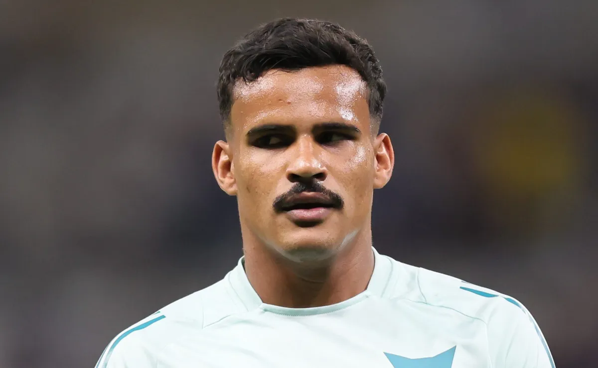 STJD decide sobre Arroyo e Kaiki e jogadores do Cruzeiro se livram de suspensão por expulsão em clássico